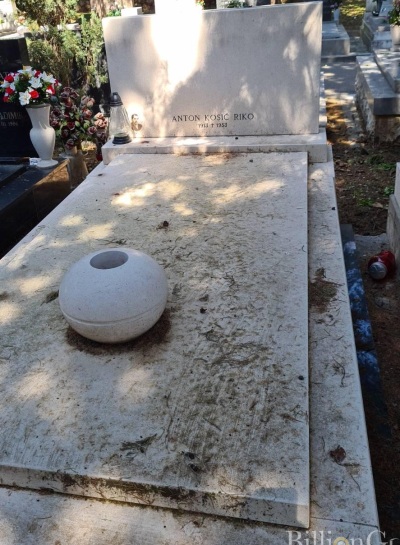 Grob Antuna Kosića Rika na Trsatu