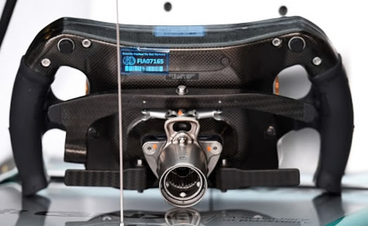 [Image: steering_wheel_mercedes_2015_back.jpg]