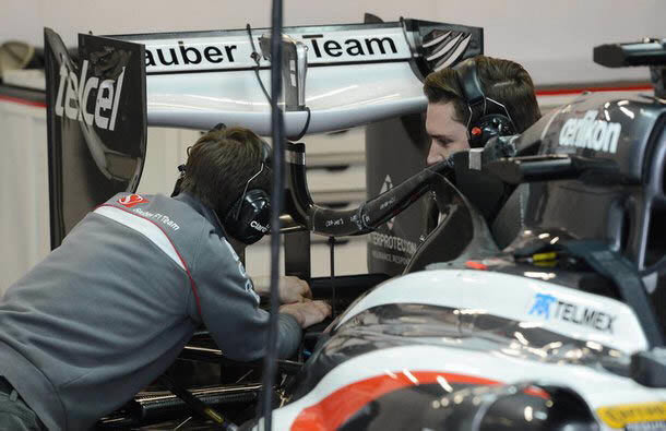 BArcelona 2013 preseason testing. Sauber passive DDRS