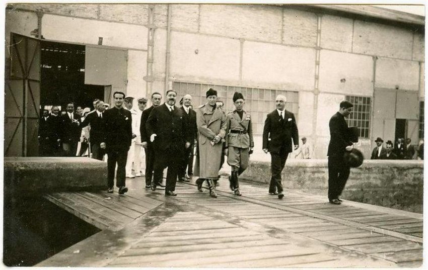 fasisticki sekretar partije Turati u posjeti rafineriji Agip u Rijeci1.7.1929