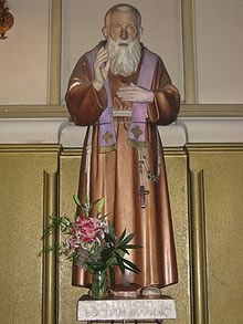 Kip Svetog Leopolda Bogdana Mandića u crkvi Gospe Lurdske u Rijeci