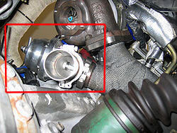 Wastegate instaled next to turbocharger